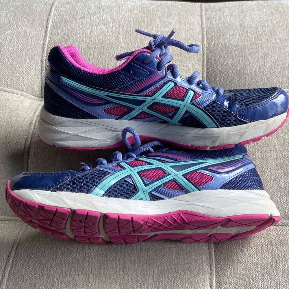ASICS woman’s shoes - Picture 3 of 5
